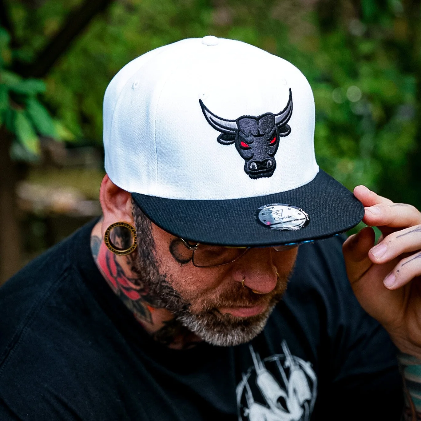 Bull Snapback - White/Black - Image 2