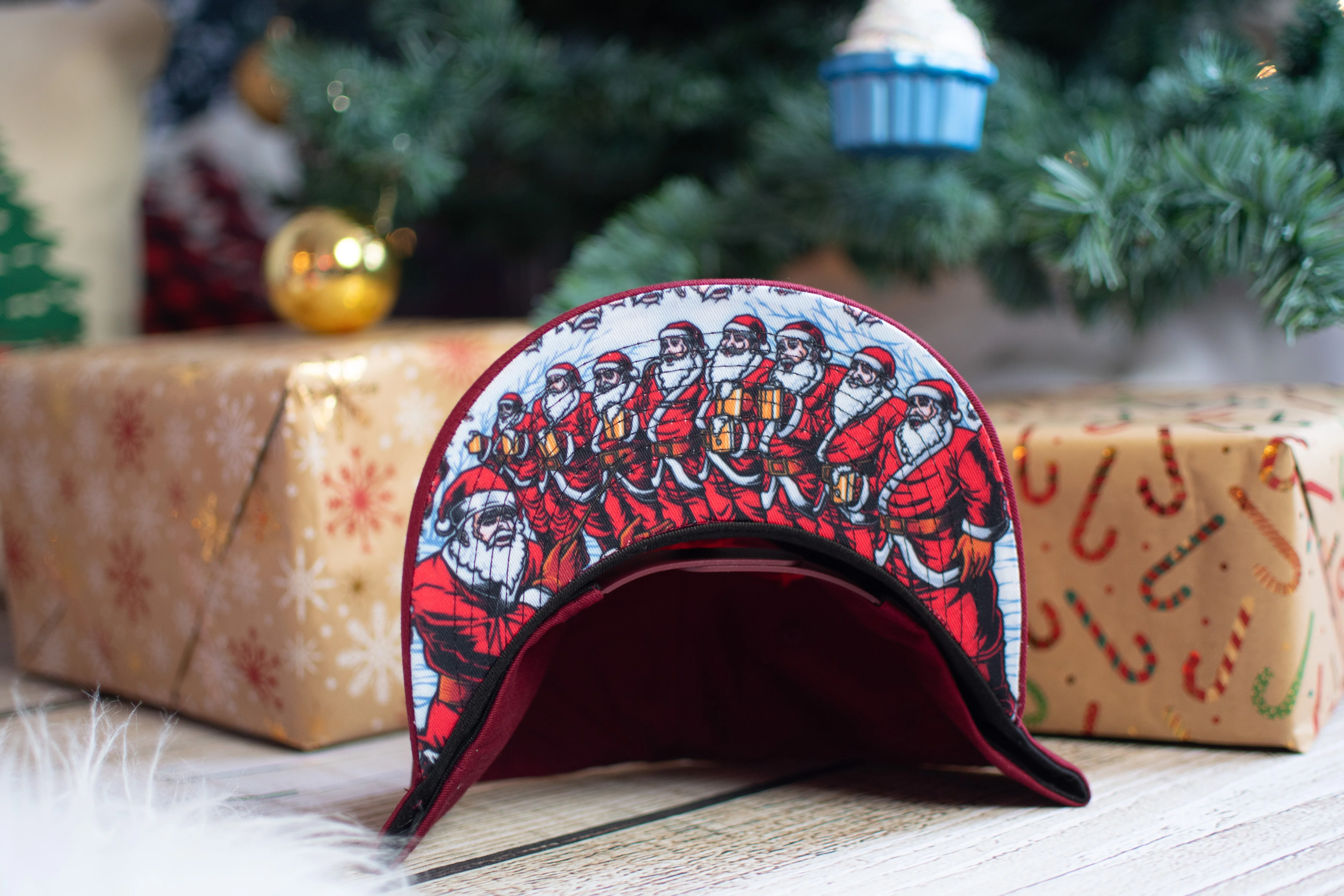 LIMITED Christmas Snapback Santa's Choir Child Size - Red - Image 4