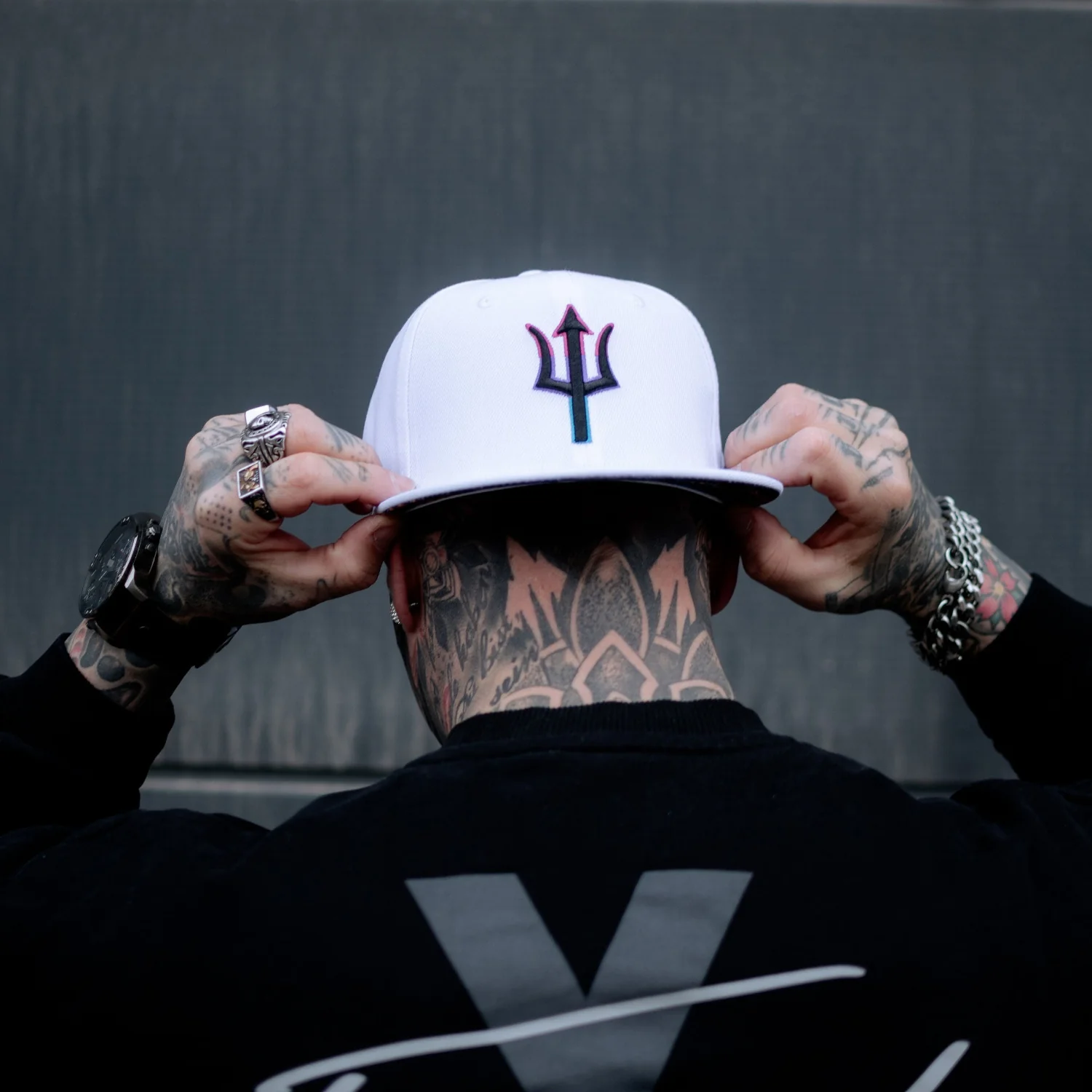 Gorgons Snapback - White - Image 12