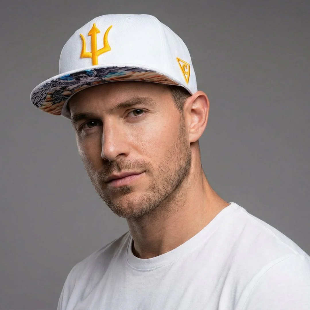 Pegasus Snapback - White - Image 7