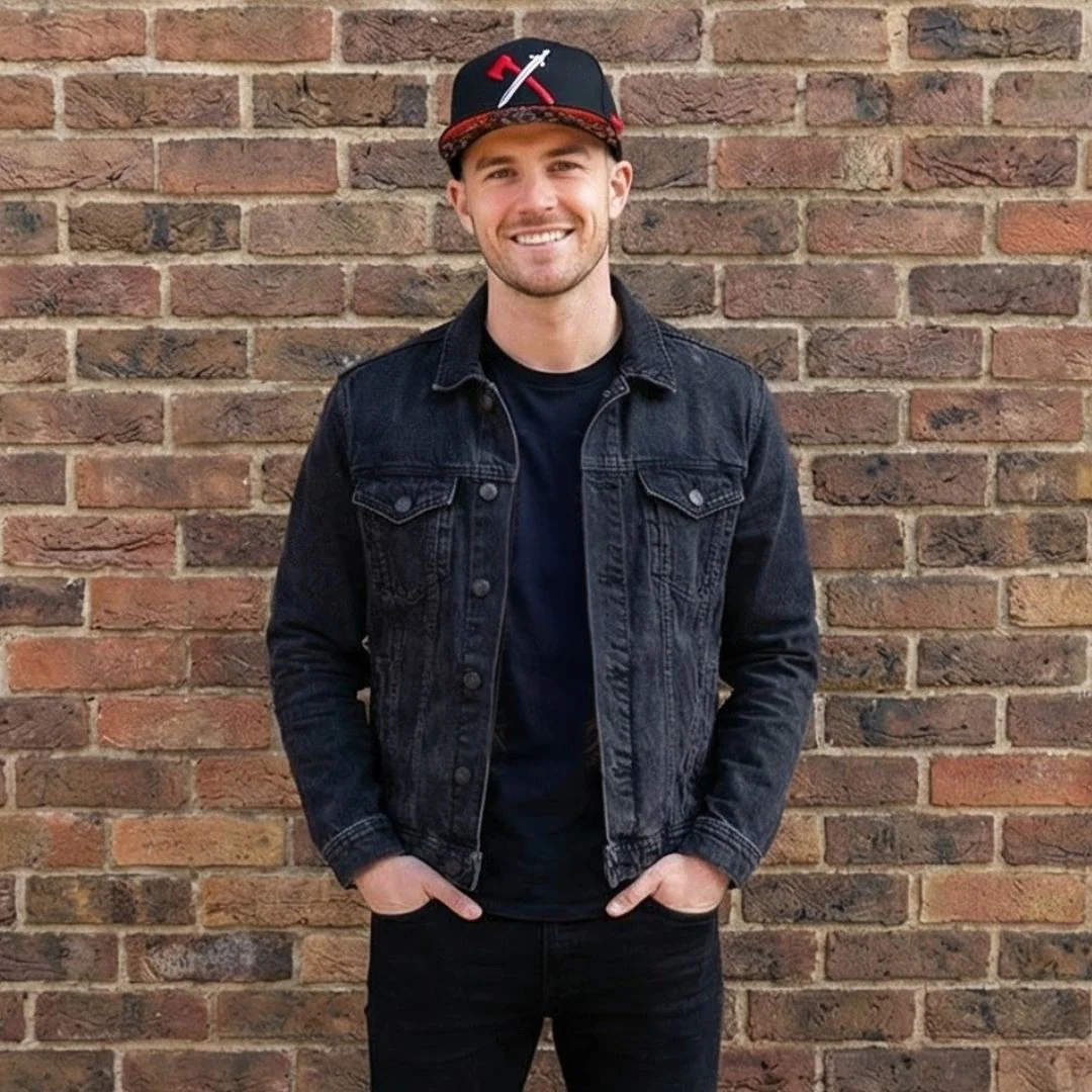 Viking Red/White Snapback - Black - Image 3
