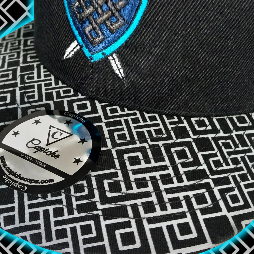 Viking's Spirit Snapback - Black/Grey Geometric Pattern - Image 12