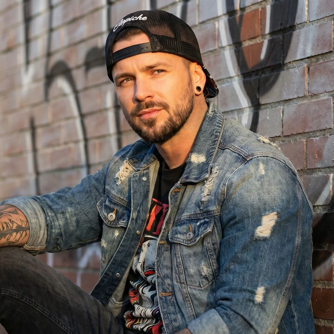 Yin Yang Trucker Cap - Black/White Pattern - Image 3